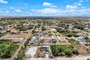 2917 4th St SW, Lehigh Acres, FL 33976 - Photo 23