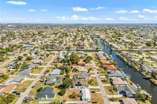 531 SE 33rd St, Cape Coral, FL 33904 - Photo 39