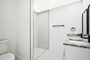 3413 27th St SW, Lehigh Acres, FL 33976 - Photo 9