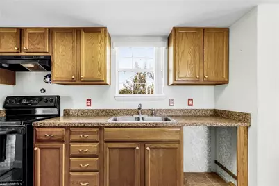 2420 Poinciana Ave, Saint James City, FL 33956 - Photo 11