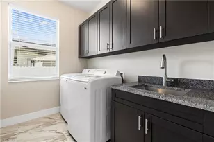 2919 23rd St SW, Lehigh Acres, FL 33976 - Photo 15