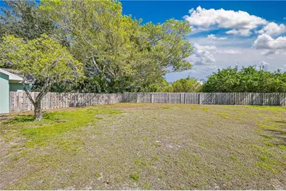 14710 Lake Olive Dr, Fort Myers, FL 33919 - Photo 5