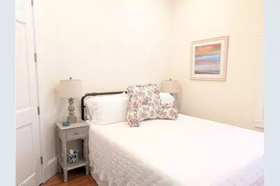 2878 Valencia Way, Fort Myers, FL 33901 - Photo 17