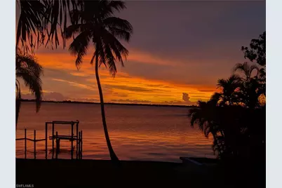 2878 Valencia Way, Fort Myers, FL 33901 - Photo 35