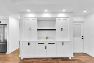 4850 Sherry Ln, Fort Myers, FL 33908 - Photo 5