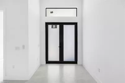 1102 NE 4th Pl, Cape Coral, FL 33909 - Photo 3