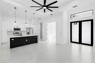 1102 NE 4th Pl, Cape Coral, FL 33909 - Photo 5