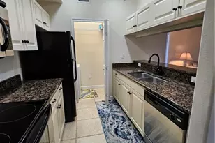 13110 Bella Casa Cir, Fort Myers, FL 33966 - Photo 9