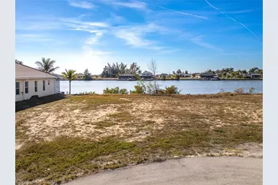 2826 NW 43rd Pl, Cape Coral, FL 33993 - Photo 11
