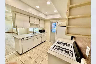 9 Palm Blvd, Lehigh Acres, FL 33936 - Photo 7