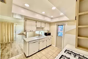 9 Palm Blvd, Lehigh Acres, FL 33936 - Photo 9