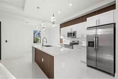 628 Locust Ave S, Lehigh Acres, FL 33974 - Photo 9