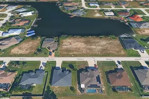 1719 SW 31st Ln, Cape Coral, FL 33914 - Photo 11