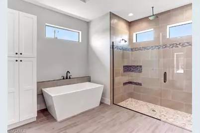 2801 SW 33rd Ter, Cape Coral, FL 33914 - Photo 17