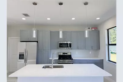 315 NW 3rd Ln, Cape Coral, FL 33993 - Photo 5