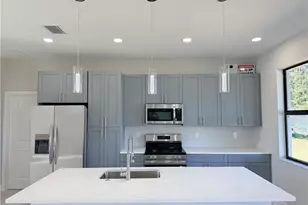 315 NW 3rd Ln, Cape Coral, FL 33993 - Photo 5