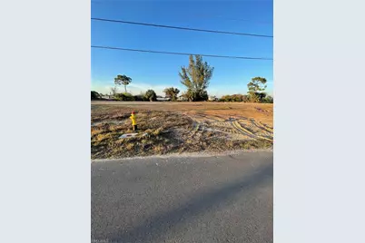 507 NE 15th St, Cape Coral, FL 33909 - Photo 3