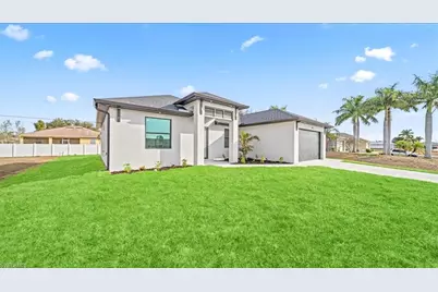 1941 NE 15th St, Cape Coral, FL 33909 - Photo 5