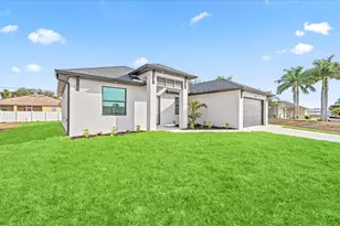 1941 NE 15th St, Cape Coral, FL 33909 - Photo 5