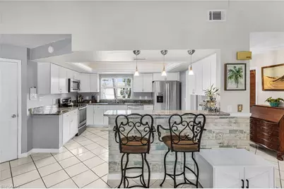 919 SE 19th Ter, Cape Coral, FL 33990 - Photo 13