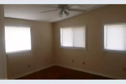 2181 Brandon St, Fort Myers, FL 33907 - Photo 3