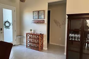 2622 SW 38th St, Cape Coral, FL 33914 - Photo 5