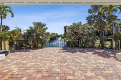 5803 Overseas Way, Cape Coral, FL 33914 - Photo 13