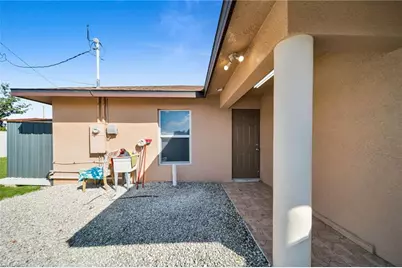 15 Willow St, Lehigh Acres, FL 33936 - Photo 25