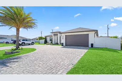 328 Tropicana Pkwy E, Cape Coral, FL 33909 - Photo 3