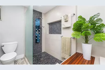 1312 Jambalana Ln, Fort Myers, FL 33901 - Photo 17