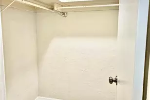 1532 Veronica S Shoemaker Blvd, Fort Myers, FL 33916 - Photo 7