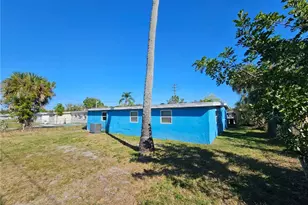 1532 Veronica S Shoemaker Blvd, Fort Myers, FL 33916 - Photo 19