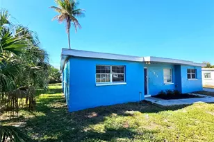 1532 Veronica S Shoemaker Blvd, Fort Myers, FL 33916 - Photo 17