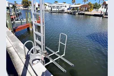 3098 Sloop Ln, Saint James City, FL 33956 - Photo 31