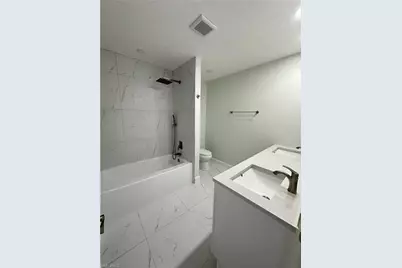 11232 San Sebastian Ln, Bonita Springs, FL 34135 - Photo 17