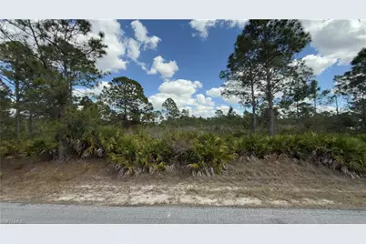 1216 Magnolia Ave, Lehigh Acres, FL 33972 - Photo 3
