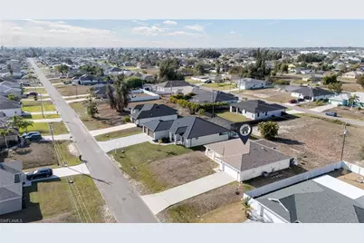 1707 SW 3rd St, Cape Coral, FL 33991 - Photo 25