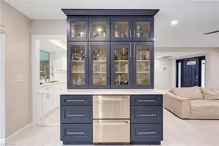 419 Pinecrest Ct, Cape Coral, FL 33904 - Photo 19