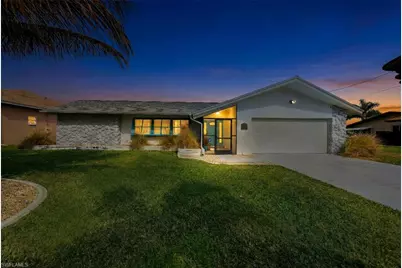 419 Pinecrest Ct, Cape Coral, FL 33904 - Photo 3