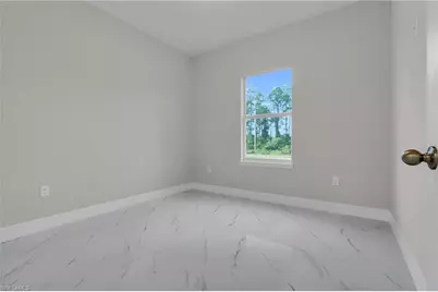 1108 Bainbridge St, Lehigh Acres, FL 33974 - Photo 5