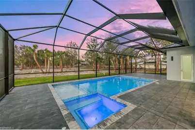 239 20th Ave NE, Naples, FL 34120 - Photo 9