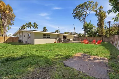8635 Exeter St, Fort Myers, FL 33907 - Photo 33