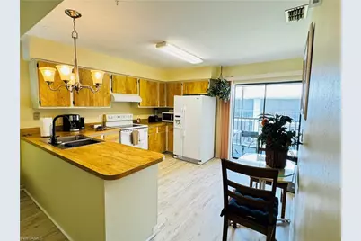 4903 Vincennes St #212, Cape Coral, FL 33904 - Photo 5