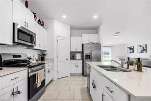 4007 San Clemente Ct, North Fort Myers, FL 33917 - Photo 9