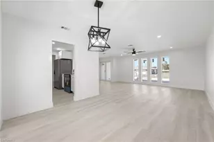 1124 SE 31st St, Cape Coral, FL 33904 - Photo 11