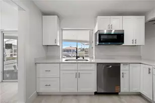 1124 SE 31st St, Cape Coral, FL 33904 - Photo 13