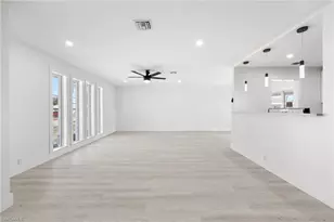 1124 SE 31st St, Cape Coral, FL 33904 - Photo 9