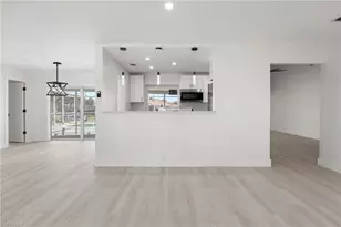 1124 SE 31st St, Cape Coral, FL 33904 - Photo 7