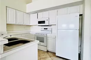 4109 Residence Drive, Fort Myers, FL 33901 - Photo 11