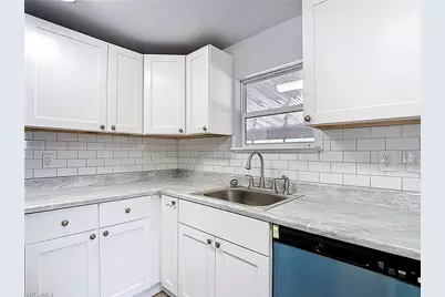 2425 Case Ln, North Fort Myers, FL 33917 - Photo 9